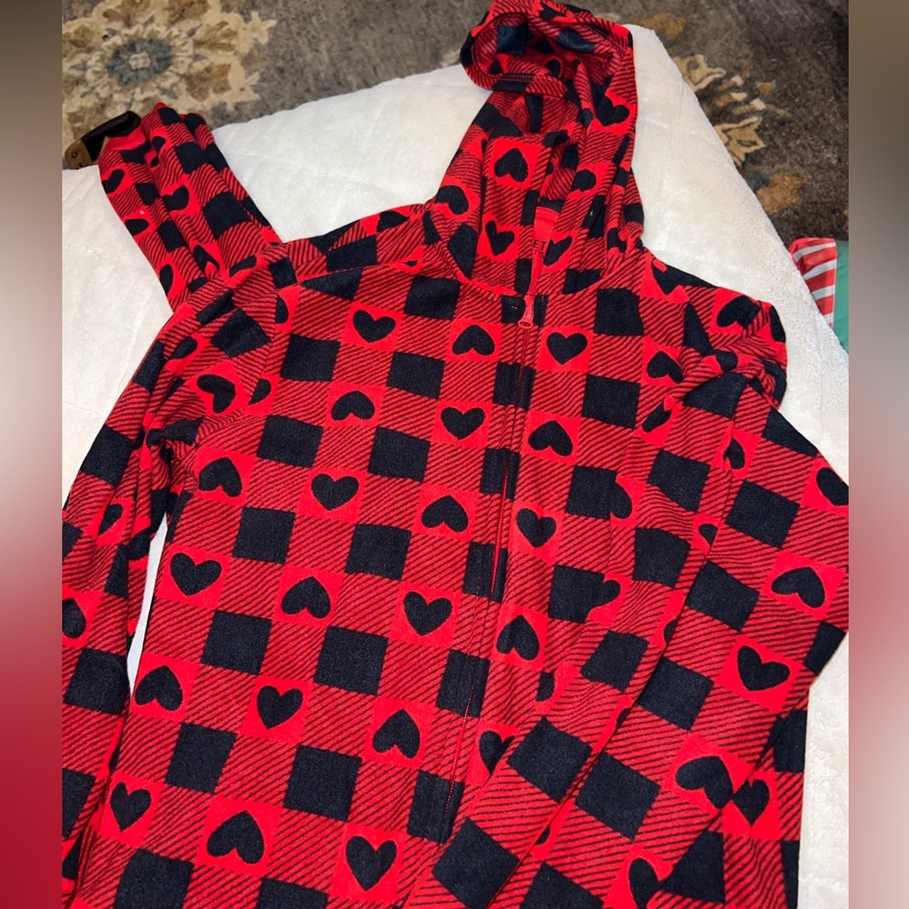 Red and Black Heart Checkered Onesie PJs - Picture 4 of 4